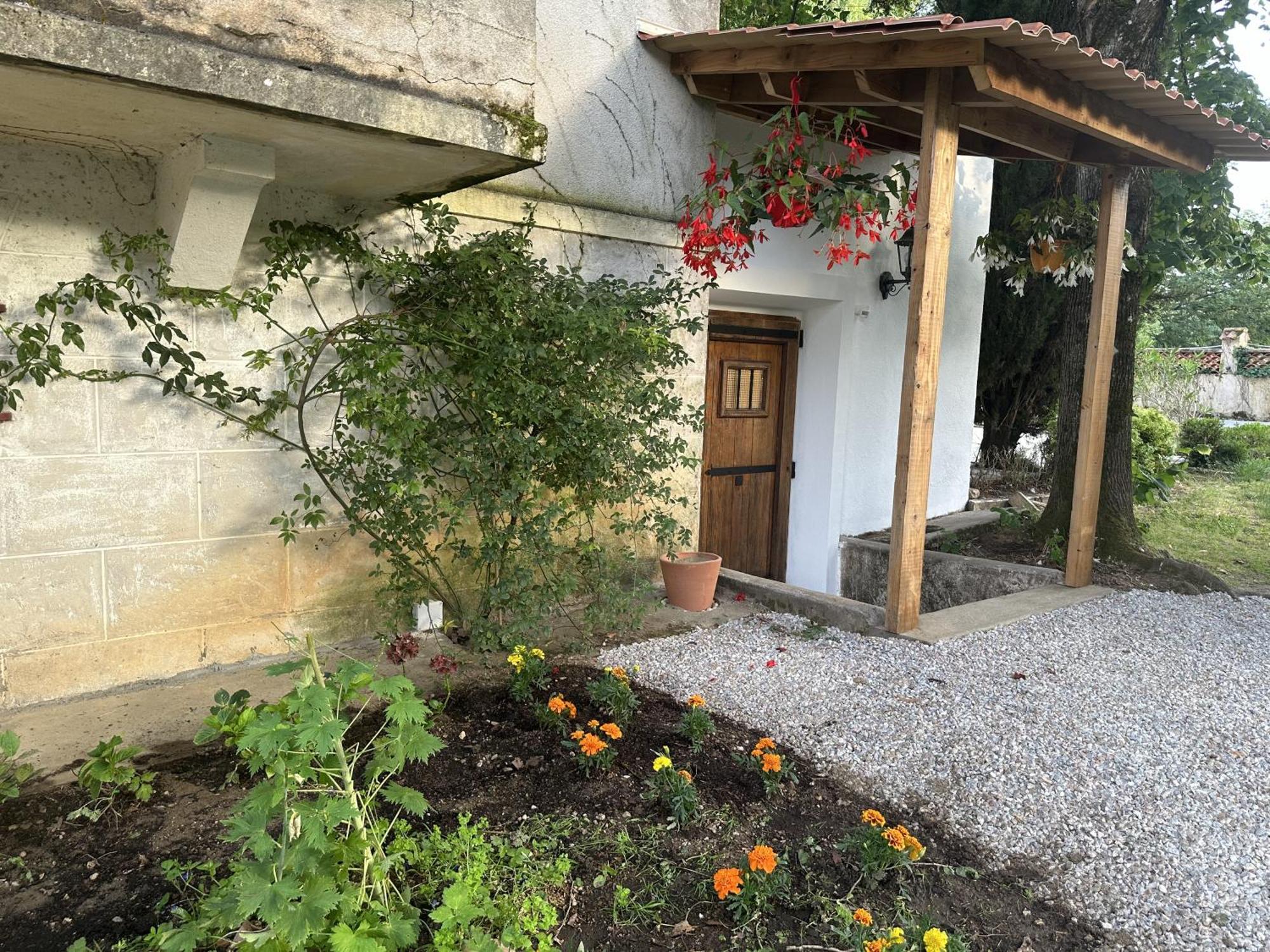 Eden De Roques Acomodação com café da manhã Castres  Exterior foto